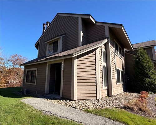 1273 Gristmill Ln, Hidden Valley, PA, 15502 | Card Image