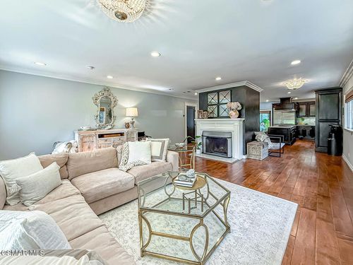 4332 Allott Ave, Sherman Oaks, CA, 91423-4368 | Card Image
