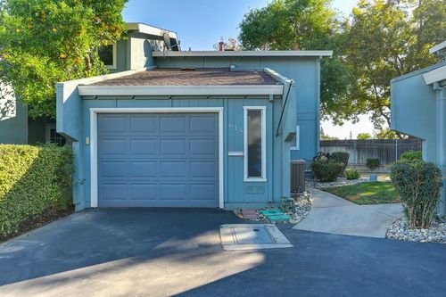 615 Knollwood Dr, Woodland, CA, 95695-4350 | Card Image