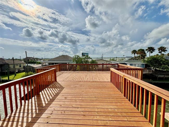 18 Edgewater St, House other with 3 bedrooms, 2 bathrooms and 2 parking in Hitchcock TX | Image 10