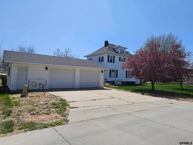 403 A St, House other with 4 bedrooms, 2 bathrooms and 2 parking in Shelton NE | Image 9