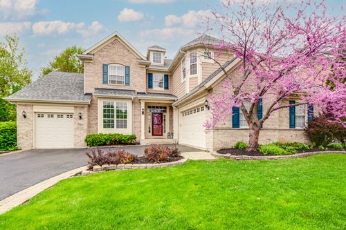 146 Colonial Dr, Vernon Hills, IL, 60061-3815 | Card Image