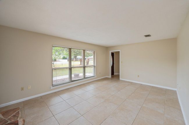 9-web-or-mls-11-birch-ave | Image 10