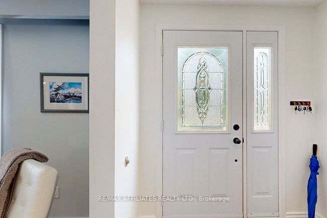22 Red Maple Cres, House other with 3 bedrooms, 1 bathrooms and 2 parking in Gloucester ON | Image 7