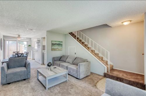 apt-103-5098 E Ashlan Ave, Fresno, CA, 93727-7323 | Card Image