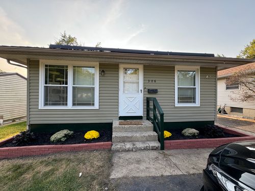 306 Grandview Dr, Round Lake Park, IL, 60073-3128 | Card Image