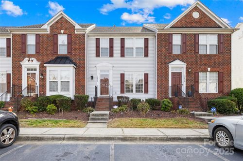 10842 Garden Oaks Ln, Charlotte, NC, 28273-4845 | Card Image