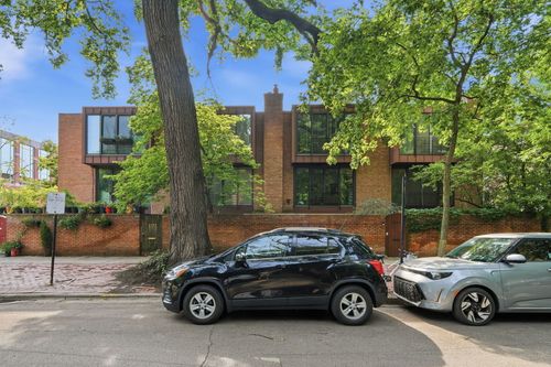 2206 N Burling St, Chicago, IL, 60614-3712 | Card Image