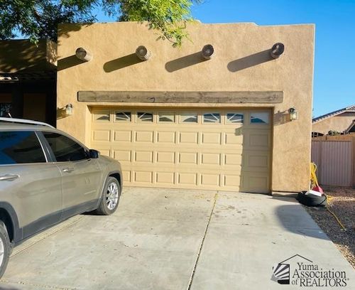 4425 W 12th Pl, Yuma, AZ, 85364-8427 | Card Image
