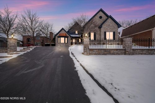 3204 Deep Water Ln, Maumee, OH, 43537-9589 | Card Image