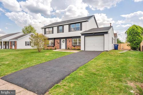 54 Gardenbrook Ln, Willingboro, NJ, 08046-3010 | Card Image