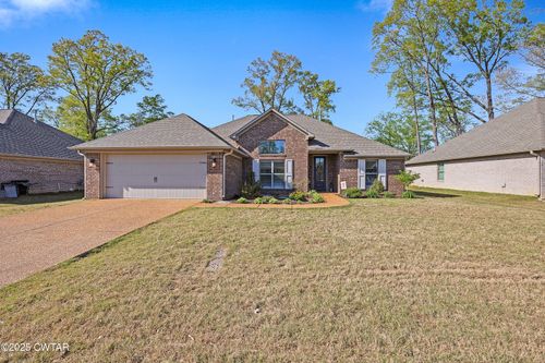 11 Doe Valley Cv, Jackson, TN, 38305-1988 | Card Image