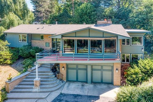 400 Natchez Ave N, Golden Valley, MN, 55422-5206 | Card Image