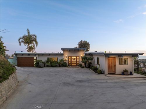 186 N Kalorama St, Ventura, CA, 93001-2018 | Card Image