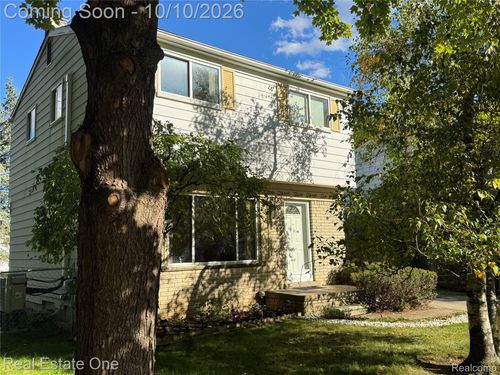 23236 Albion Ave, Farmington Hills, MI, 48336-3612 | Card Image