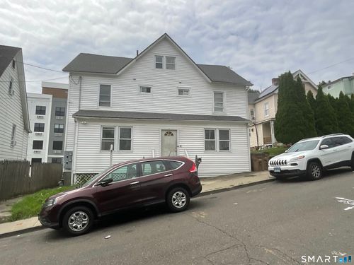 16 Greenwood Hill St, Stamford, CT, 06902-5003 | Card Image