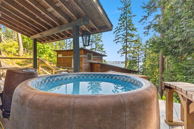304 Esplanade Rd, House other with 3 bedrooms, 2 bathrooms and null parking in Gibsons BC | Image 32