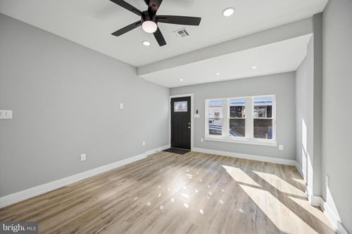 451 Fitzgerald St, PHILADELPHIA, PA, 19148-3912 | Card Image