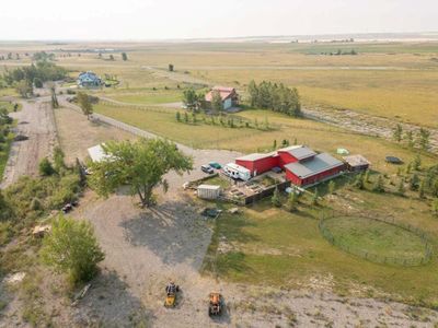 335 Avro Anson Rd, House detached with 3 bedrooms, 2 bathrooms and 2 parking in Fort Macleod AB | Image 1