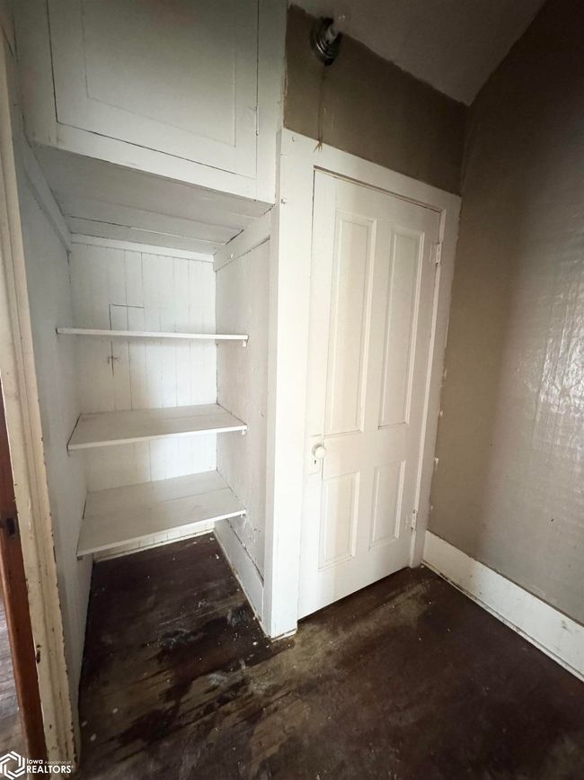 315 S Division St, Home with 3 bedrooms, 1 bathrooms and 1 parking in Audubon IA | Image 11