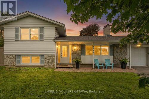 1941 Conrad Ave, Ottawa, ON, K1H6V7 | Card Image