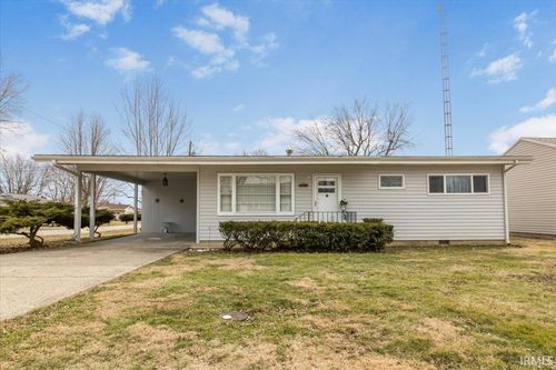 703 Westwood Dr, Lynn, IN, 47355-8946 | Card Image