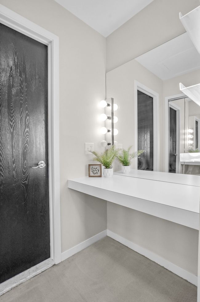 525 Winwood Cir, Condo with 2 bedrooms, 2 bathrooms and null parking in Walled Lake MI | Image 25
