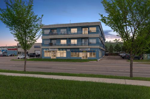303-8026 Franklin Ave, Fort Mcmurray, AB, T9H5K3 | Card Image