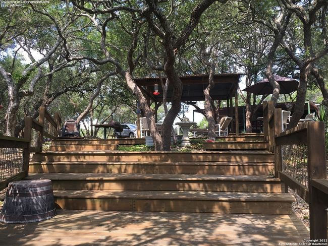 208 Scenic Mountain Dr, House other with 2 bedrooms, 3 bathrooms and null parking in Lakehills TX | Image 57