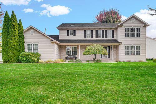 3585 Drivers Way, Chesterton, IN, 46304-8849 | Card Image