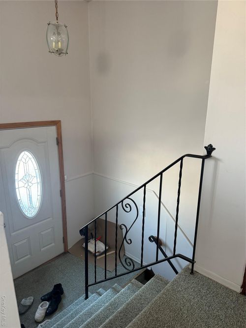 2282 Saratoga St, Oceanside, NY, 11572-1414 | Card Image