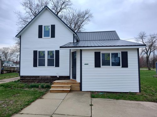 509 N Walker St, Bronson, MI, 49028-1045 | Card Image