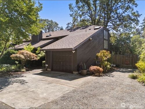 7416 84th Street Ct Sw, Lakewood, WA, 98498-6386 | Card Image