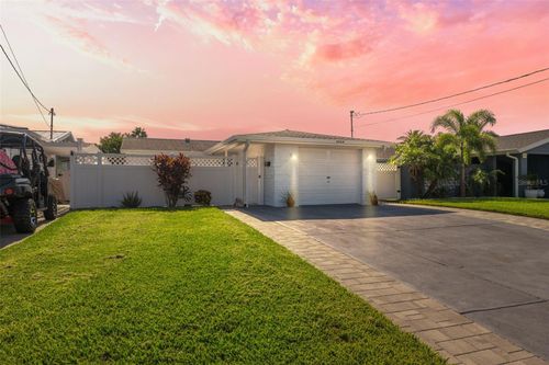 4920 Bonito Dr, New Port Richey, FL, 34652-4409 | Card Image
