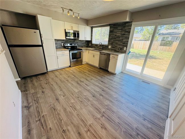 1641 S Rifle St, House other with 3 bedrooms, 1 bathrooms and 1 parking in Aurora CO | Image 10