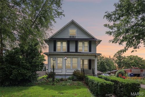 112 N Harrison Avenue, Kirkwood, MO, 63122 | Card Image