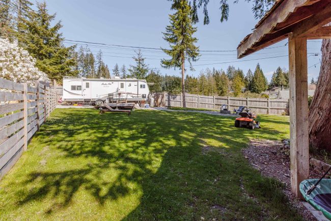545 King Road, House other with 3 bedrooms, 2 bathrooms and 4 parking in Gibsons BC | Image 29