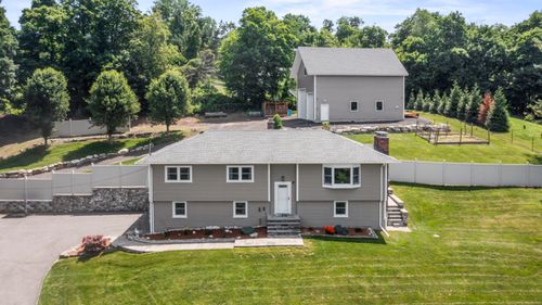 17 Stony Brook Road, Brookfield, CT, 06804 | Card Image