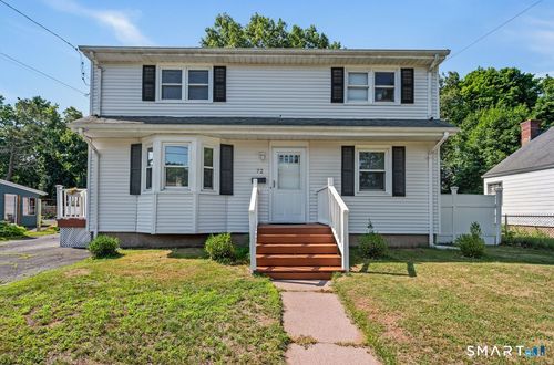 72 Linnmore Dr, Manchester, CT, 06040-3814 | Card Image