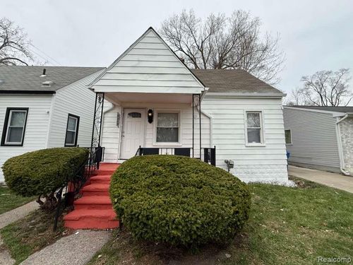 8209 Orchard Ave, Warren, MI, 48089-2932 | Card Image