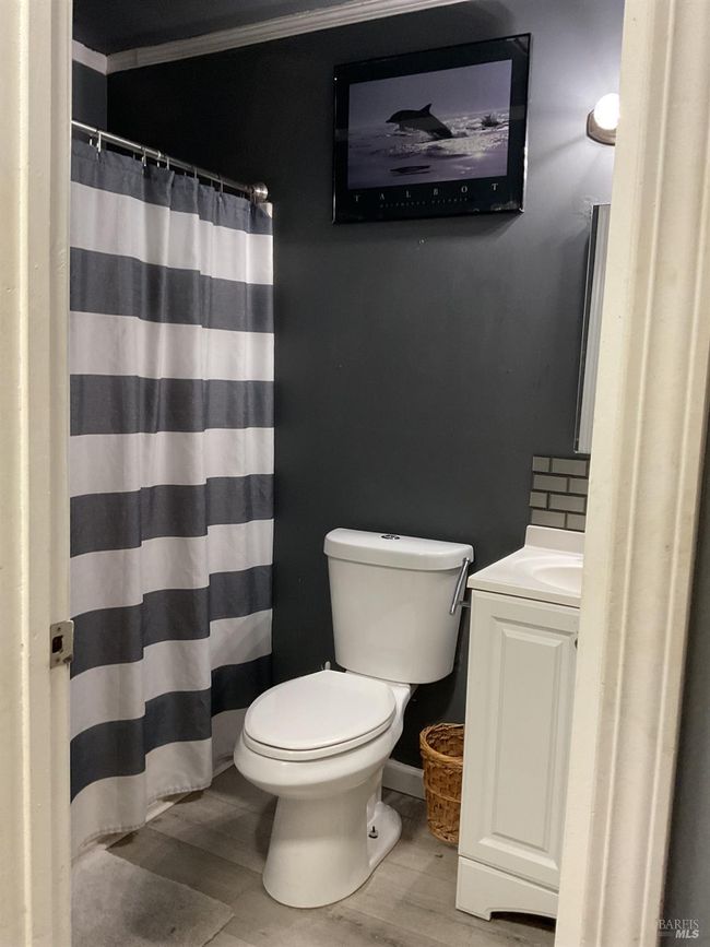 588 Pebble Way, House other with 4 bedrooms, 2 bathrooms and 4 parking in Clearlake Oaks CA | Image 12