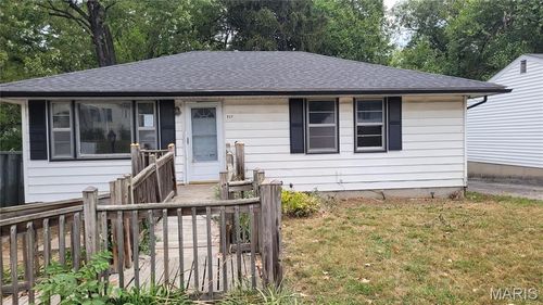 217 Anistasia Dr, Saint Louis, MO, 63135-1144 | Card Image