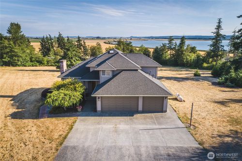 11374 Walker Rd, Mount Vernon, WA, 98273-7264 | Card Image