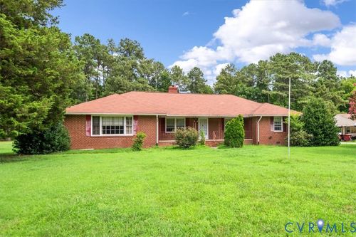 2531 County Dr, Petersburg, VA, 23803-4715 | Card Image