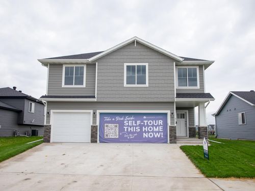 213 Lionheart Dr, Hickson, ND, 58047-2833 | Card Image