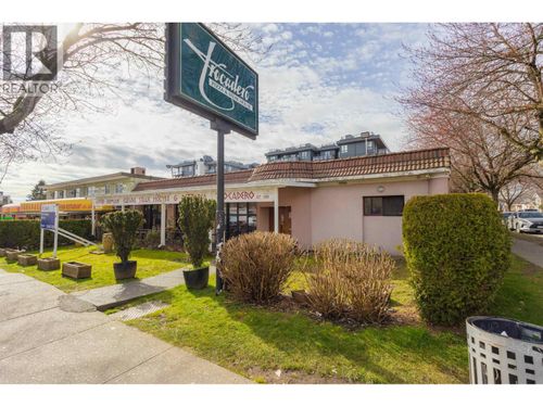 2411 Nanaimo Street, Vancouver, BC, V5N5E5 | Card Image