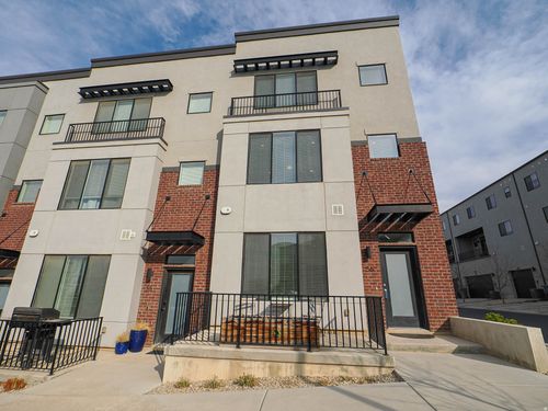 56-25 E Center St, North Salt Lake, UT, 84054-2838 | Card Image