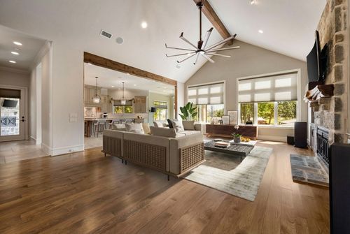 5581 Nancy Dr, Chandler, TX, 75758-8858 | Card Image