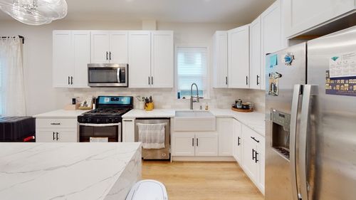 12 York St, Boston, MA, 02121-4121 | Card Image