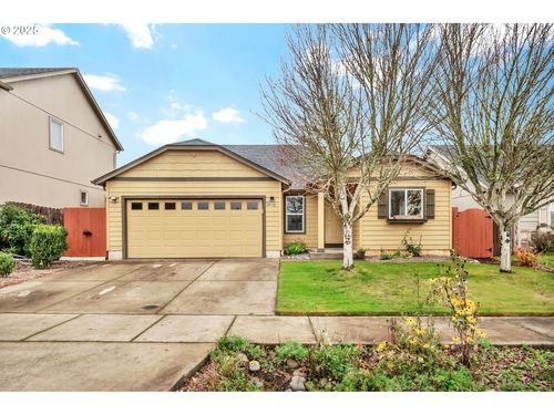 24930 Strike St, Veneta, OR, 97487-9794 | Card Image